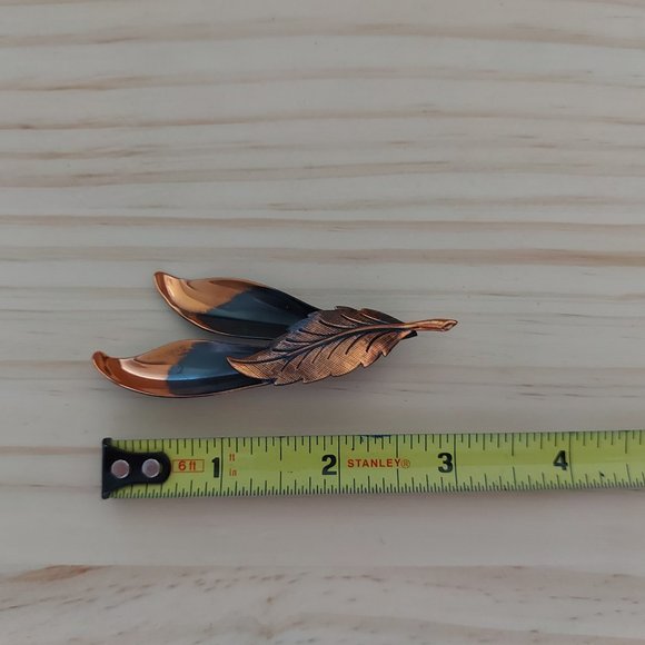 Vintage Copper Toned Fall Leaves Brooch - Picture 4 of 4